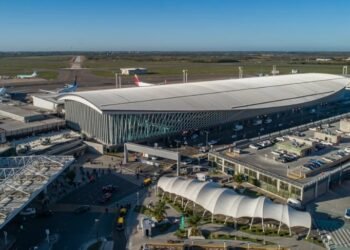 Ezeiza cerrará sus pistas este viernes por mantenimiento: así afectará a los vuelos