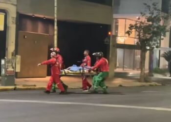 Delincuentes atacaron a policías en Morón: un oficial lucha por su vida tras recibir tres balazos