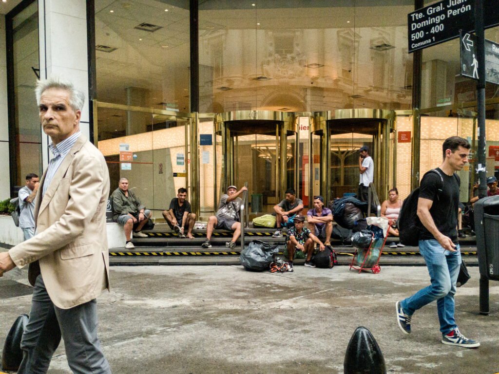 Aumentó un 30% la población en situación de calle en Buenos Aires: casi el 70% no son porteños