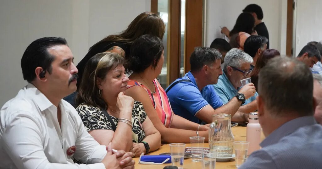 Paritarias: la Provincia de Buenos Aires consiguió un acuerdo clave con docentes y estatales