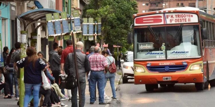Crecen las tensiones entre la UTA y empresas de colectivos, se aproxima un paro en el AMBA