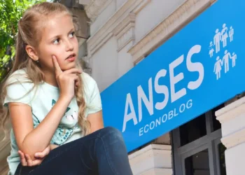 La brecha entre AUH y SUAF ya afecta la formalidad laboral en Argentina