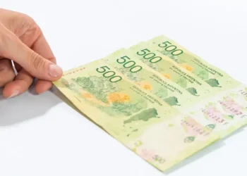 El salario mínimo se actualizó a $341.000 ¿Cuánto impactará en tu bolsillo?