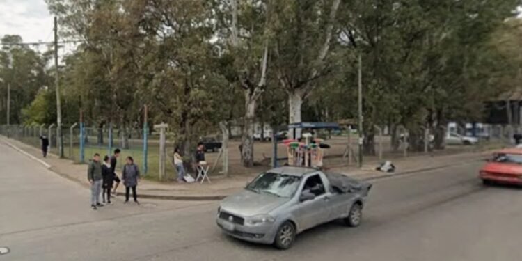 Falleció un joven de 18 años ahogado en una pileta de un complejo en Lomas de Zamora