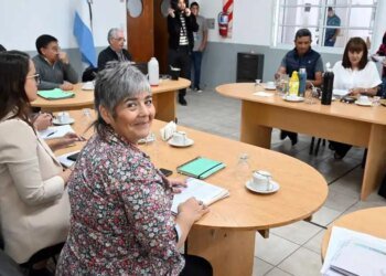 Weretilneck fija fecha para paritarias y gremios se preparan para la negociación salarial