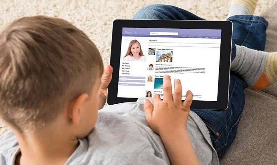 En la Provincia de Buenos Aires proponen prohibir redes sociales a menores de 13 años