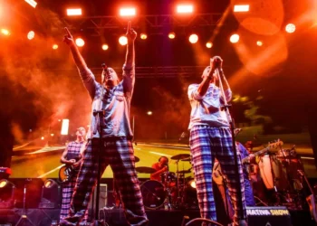La Bersuit encendió la fiesta en El Cóndor con un concierto inolvidable bajo la lluvia