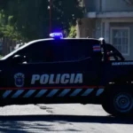 Santiago del Estero: un hombre murió aplastado por su auto mientras lo reparaba en casa