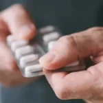 Alerta por el viral “reto del paracetamol”: la peligrosa moda que asusta a los médicos