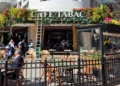 Café Tabac: el clásico porteño que conquista a la nueva generación en su esquina icónica