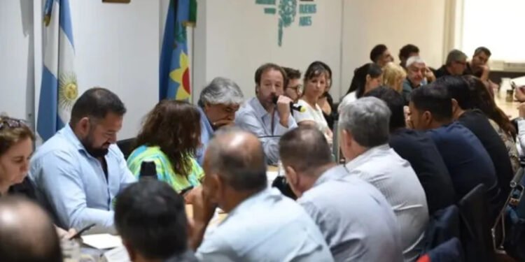 La Provincia cita a gremios docentes y estatales para discutir paritarias en marzo