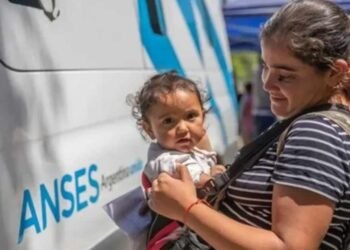 AUH: ¿cuánto cobrarás en marzo 2026 con el nuevo aumento oficial?