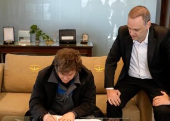 Milei desafía a la CGT y el peronismo: el riesgo de una nueva huelga laboral en el aire