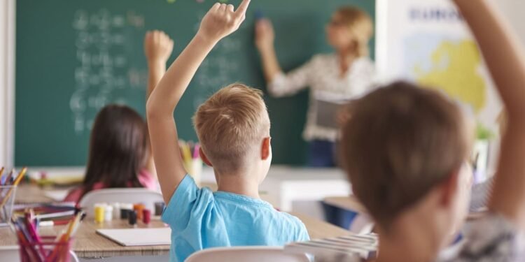 ¡Atención familias! ANSES exige documentación para acceder a la Ayuda Escolar Anual 2026