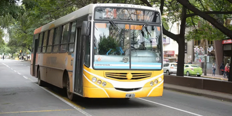 La UTA se suma al paro de la CGT: mañana no hay colectivos en todo el país