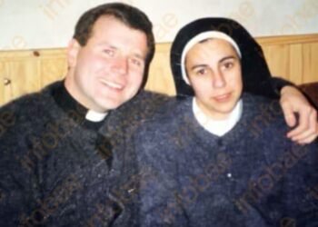 Sacerdote y monja se reencuentran y transforman su "amor imposible" en una familia sólida