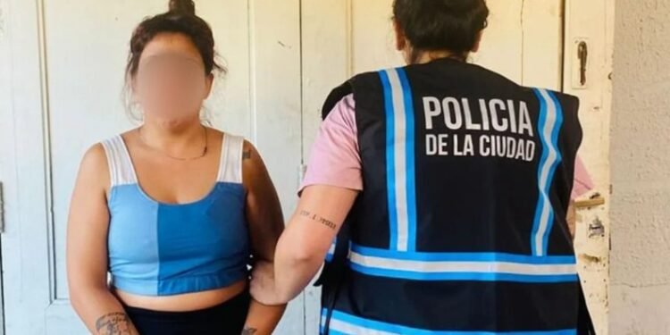 Detienen a mujer sospechosa de asaltar al guitarrista Daniel "Alambre" González en Caballito