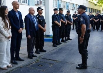 Santa Fe remueve a Solari y Villán vuelve a liderar la Policía de Rosario tras la protesta
