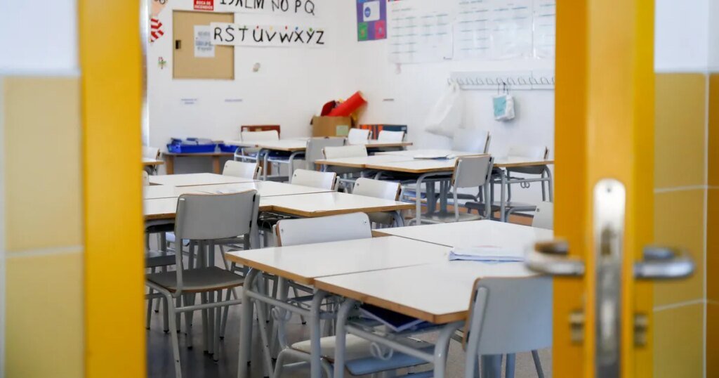 Los docentes confirman un paro nacional el 11 de febrero contra la reforma laboral del Gobierno