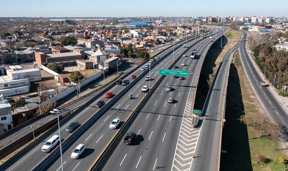 Cuerpo sin vida apareció en la laguna cerca de la autopista Buenos Aires-La Plata