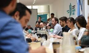 Expectativa por paritaria en La Plata: el futuro salarial de los estatales en juego