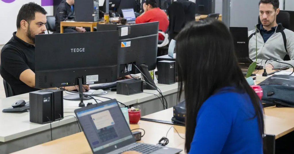 La Provincia ofrece un 3% en paritarias, pero los gremios lo rechazan nuevamente