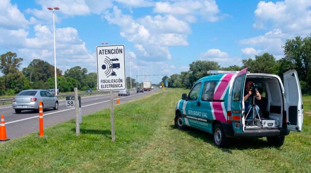 Fotomultas en la Provincia: ¿Cuánto tardan en llegar y cómo defenderte desde casa?