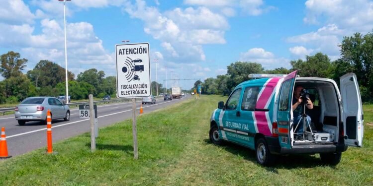 Fotomultas en la Provincia: ¿Cuánto tardan en llegar y cómo defenderte desde casa?