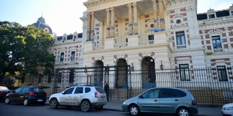 Judiciales bonaerenses exigen al Gobierno provincial reabrir la paritaria ante inflación creciente