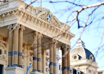 Paritarias en la Provincia de Buenos Aires: docentes y estatales presionan por mejores propuestas