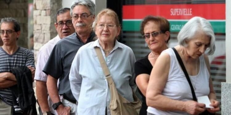 Gobierno confirmó bono excepcional de hasta $70.000 para jubilados en marzo de 2026