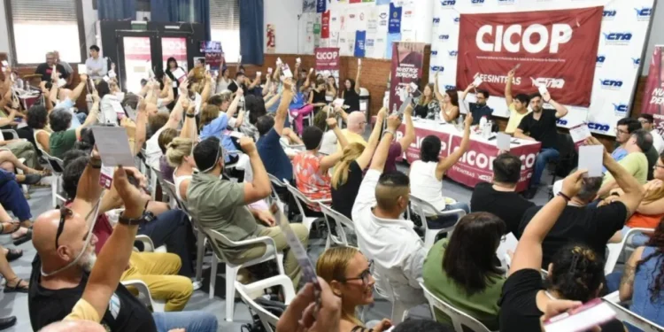La CICOP aprueba paritaria y se une a la lucha contra la Reforma Laboral en Argentina