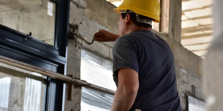 Aumento salarial en la construcción: novedades de la paritaria UOCRA para febrero de 2026