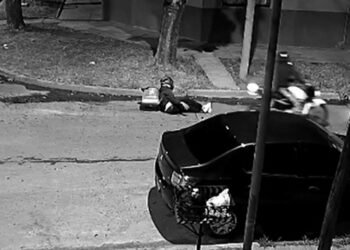 Un policía bonaerense abatió a un motochorro en intento de robo en Billinghurst