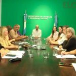 Gobierno y UPCN acuerdan paritaria estatal con aumentos y mejora en ayuda escolar