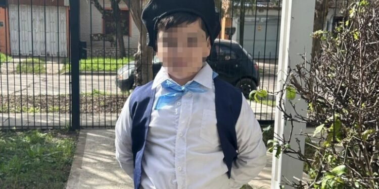 Bastián Jerez, el niño que se recupera, fue trasladado a clínica de San Justo tras accidente