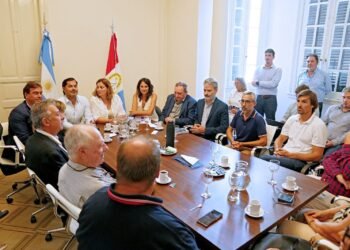 Paritarias en Santa Fe: El Gobierno propone aumento salarial para la salud pública