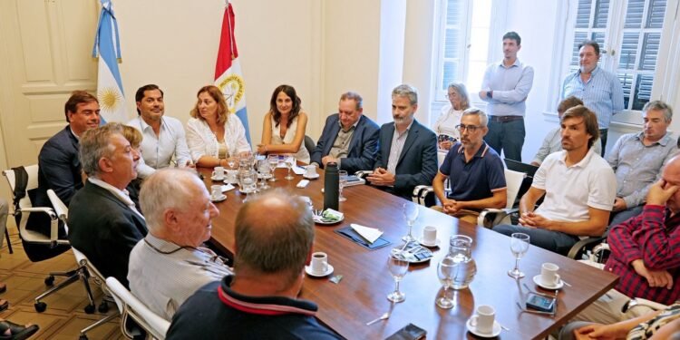 Paritarias en Santa Fe: El Gobierno propone aumento salarial para la salud pública