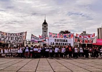 Docentes de la Provincia de Buenos Aires convocan paro de 48 horas contra ajuste y salarios bajos