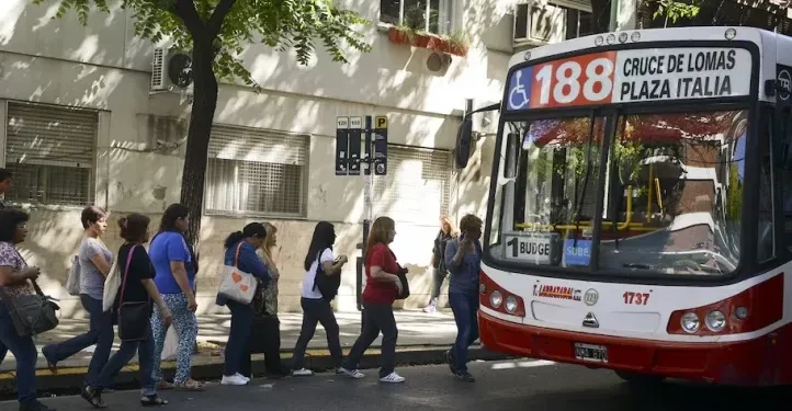 Aumentaron las tarifas de colectivos en el AMBA: el boleto mínimo ahora cuesta $700