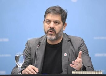 Tensión entre Milei y Bianco: “Perturbado mental” por culpas al kirchnerismo en caso YPF