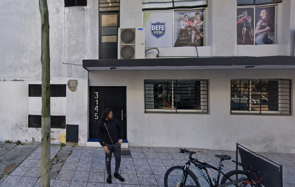 Empleados del gimnasio "Defensores de Santos Lugares" protestan en Instagram contra el dueño