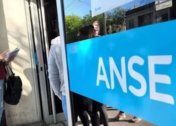 Jubilados cobrarán antes por feriados: ¿cuándo y cuánto recibirán?