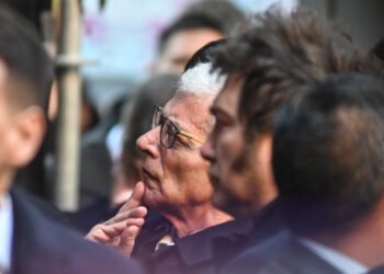 Milei viaja a EE. UU. mientras define quién reemplazará a Cúneo en Justicia