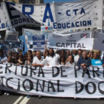 Paritaria docente: El Gobierno bonaerense acuerda nuevo aumento tras el paro nacional
