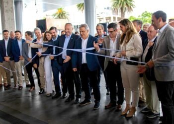 El ACA modernizó su estación en Villa María: ahora con cargador para autos eléctricos