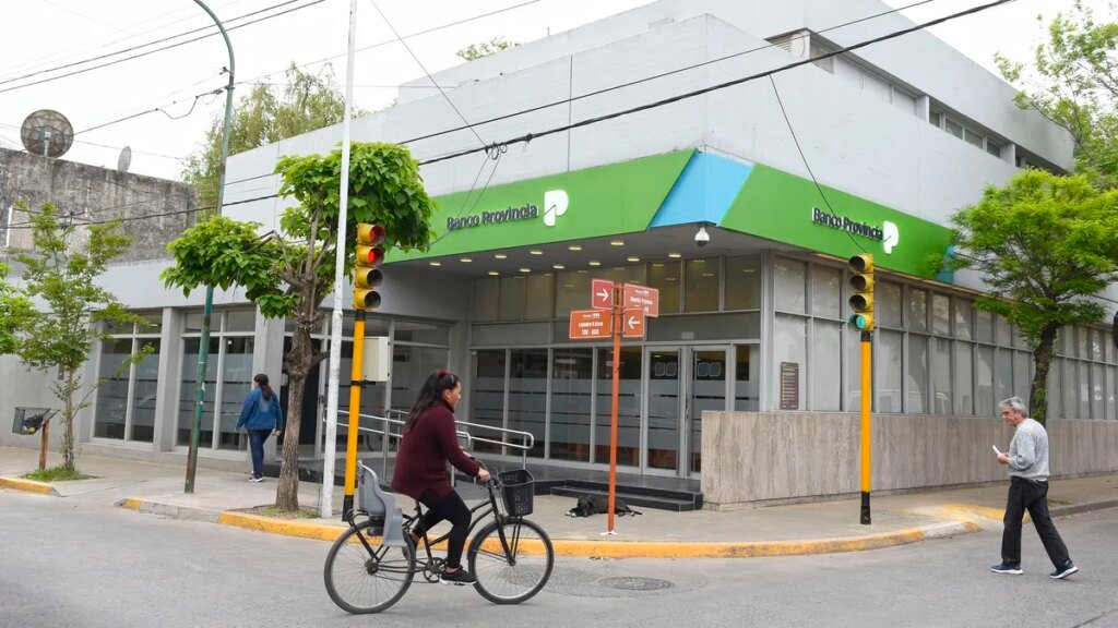 Bancos de la Provincia de Buenos Aires vuelven a horario habitual: ¿cuándo abren ahora?