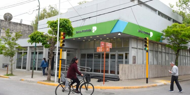 Bancos de la Provincia de Buenos Aires vuelven a horario habitual: ¿cuándo abren ahora?
