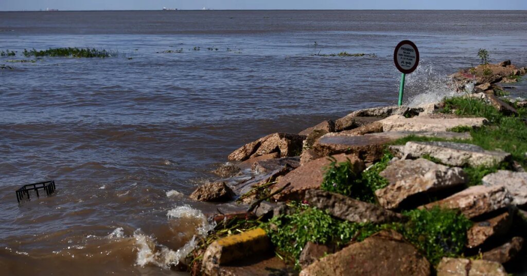 La Justicia embargó a la Provincia por más de $157 mil millones por el crítico problema cloacal