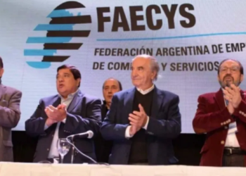 Empleados de Comercio: nuevo aumento salarial y cambio en cálculo de horas extras desde abril 2026